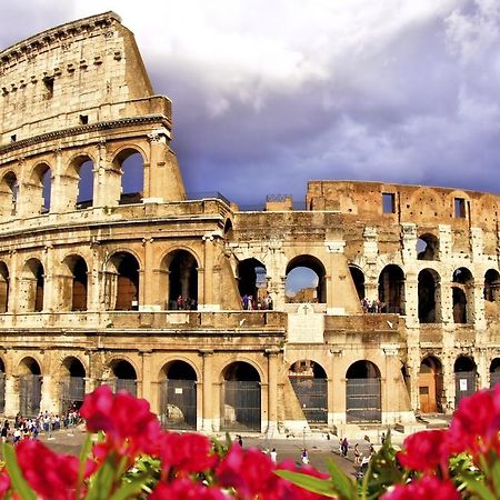 Colosseo Suite Apartment โรม ภายนอก รูปภาพ