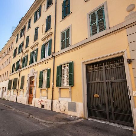 Colosseo Suite Apartment โรม ภายนอก รูปภาพ