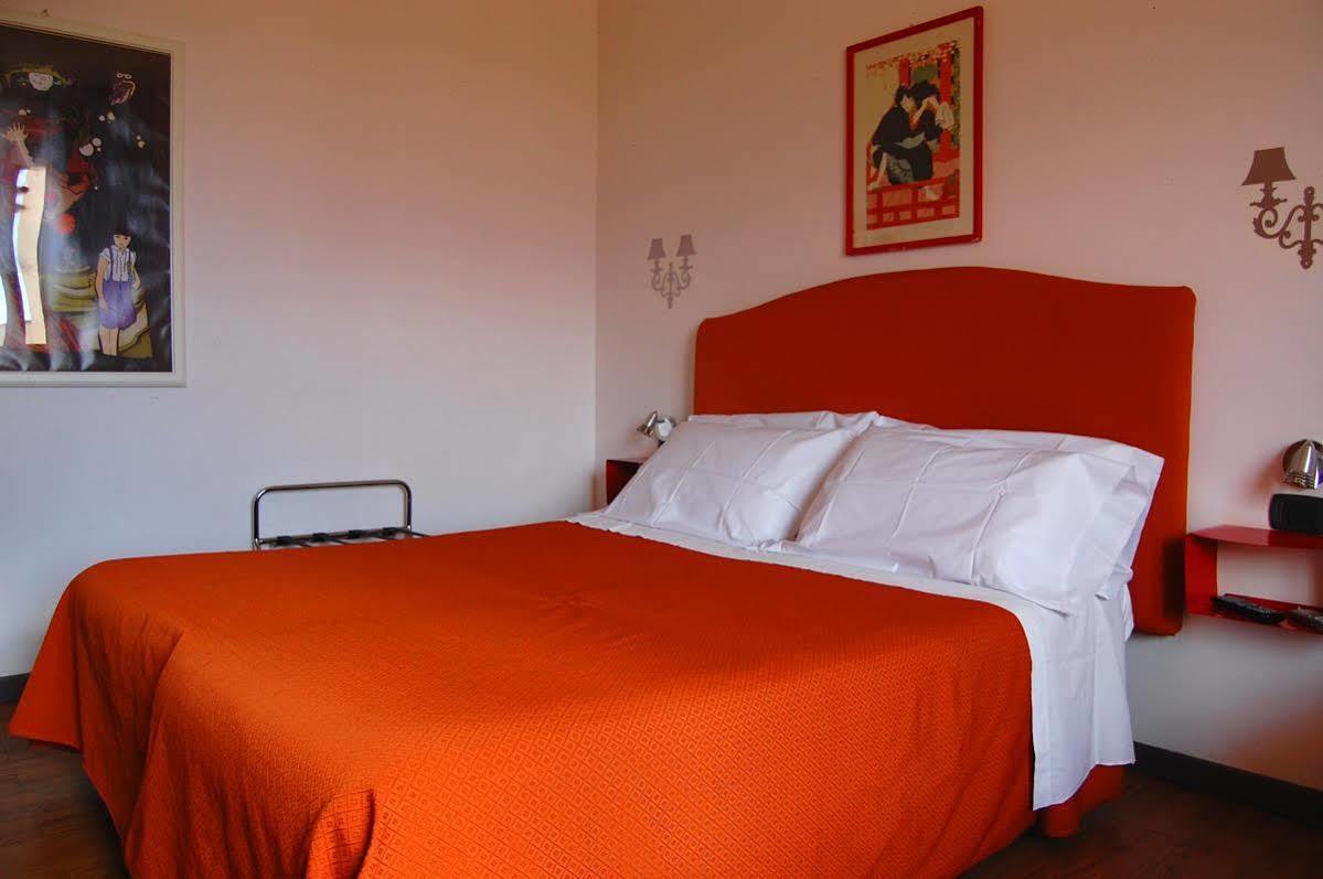 Colosseo Suite Apartment โรม ภายนอก รูปภาพ