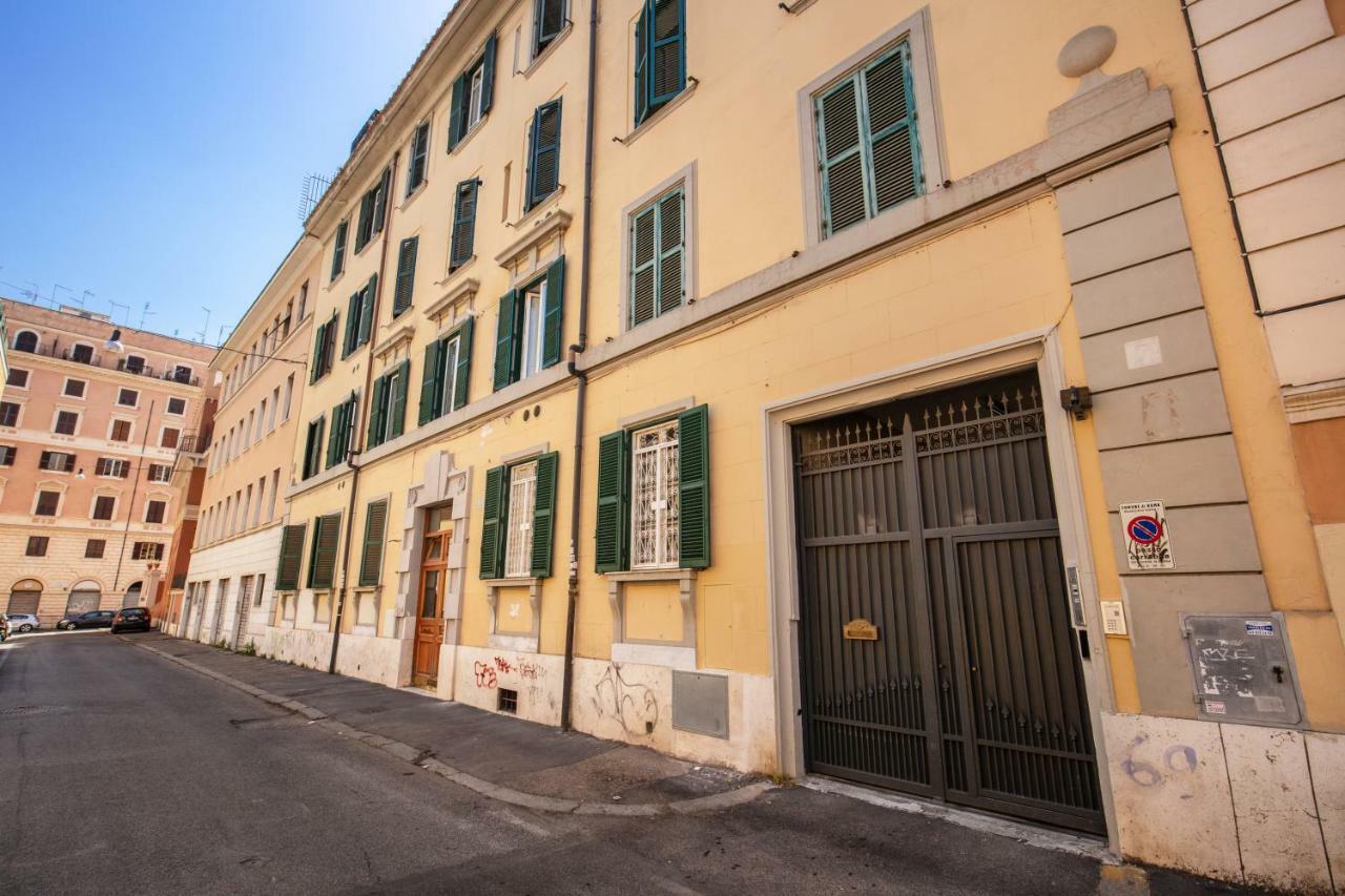 Colosseo Suite Apartment โรม ภายนอก รูปภาพ
